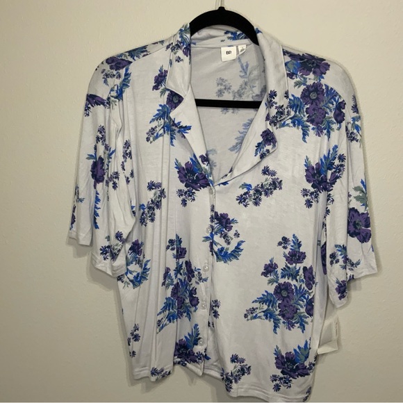 BP Floral Oversize Button-up Shirt Blue Purple Short Sleeve NWT Size Small - Picture 4 of 6
